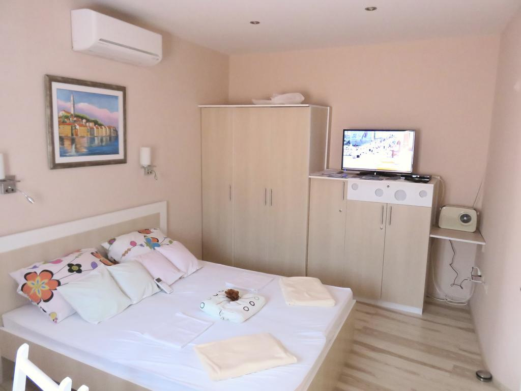 Apartments Cico Šibenik Стая снимка